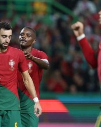 开云体育-【解码葡萄牙】边路减员降速，中轴迭代换新