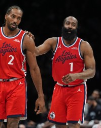 开云体育官网-28.1分&amp;25.6分！小卡和哈登有望成队史首对赛季场均25+的二人组