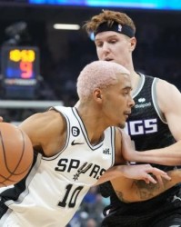 开云体育官方网站-马刺菜鸟甘当蓝领 波波维奇：索汉该学习罗德曼