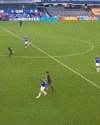 开云体育官方网站-【足总杯】丁丁+京多安破门 曼城2比0客胜埃弗顿