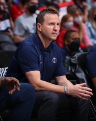 开云体育官方网站-NBA换帅大军再添两员 奇才求突破鹈鹕又动荡